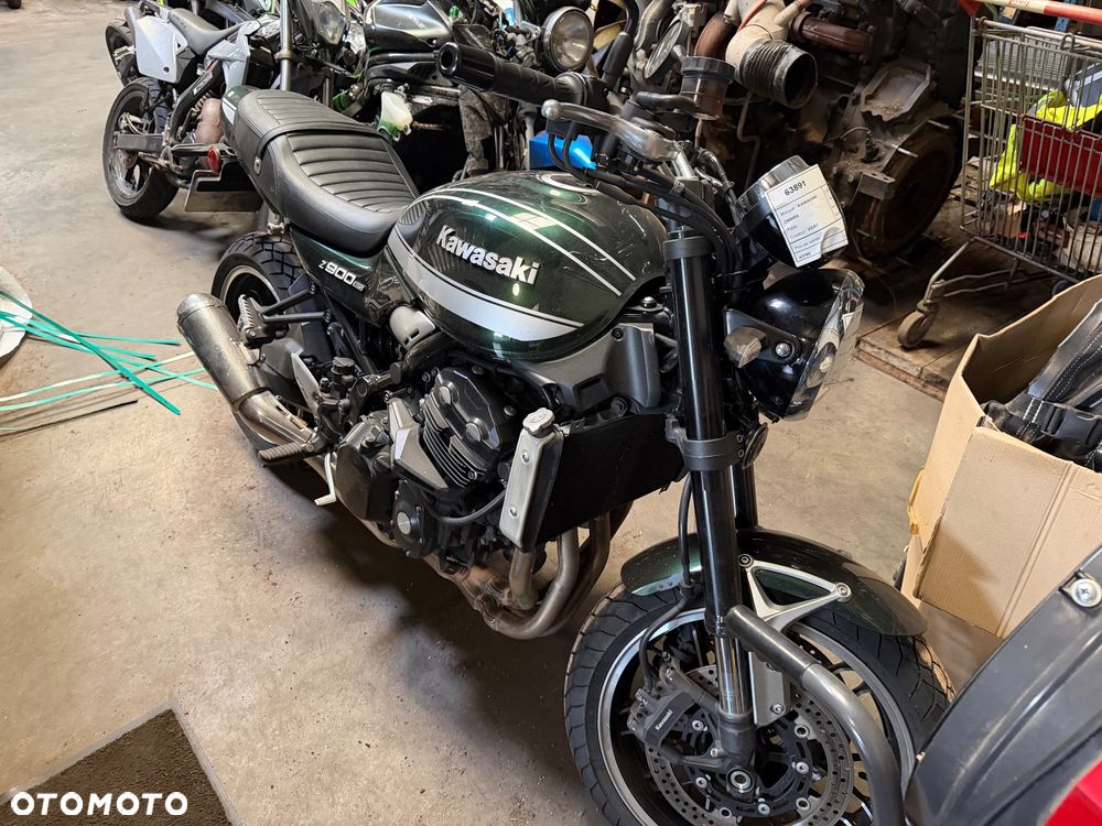 Kawasaki Z 900 RS - 2