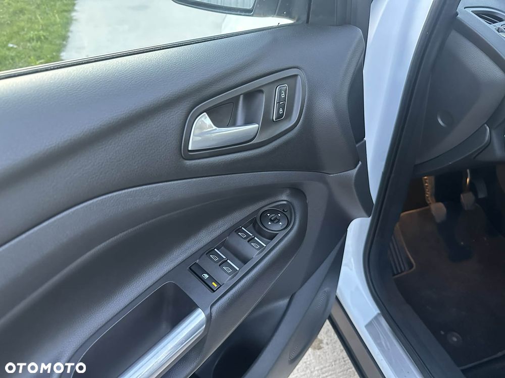 Ford Kuga 2.0 TDCi 4x4 Titanium - 13