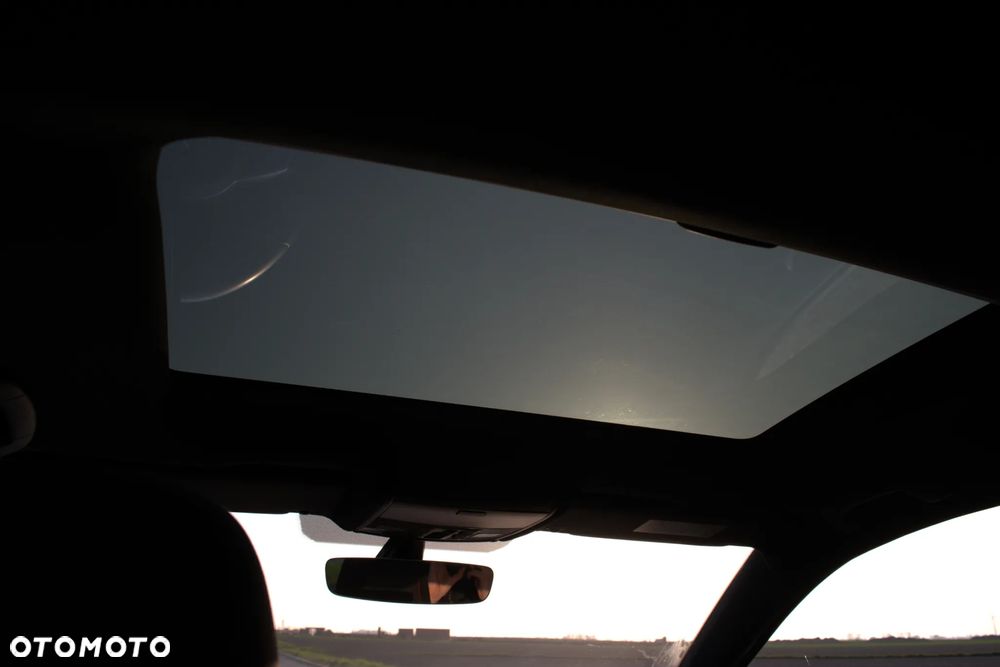 Volkswagen Golf GTI 2.0 TSI OPF Performance - 24