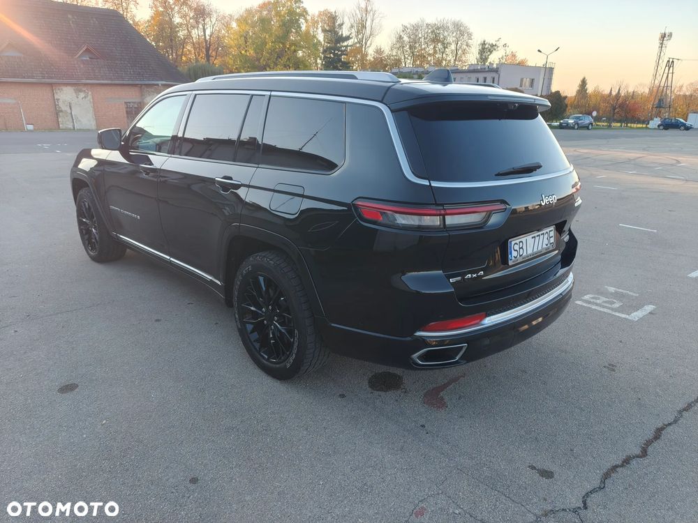 Jeep Grand Cherokee - 15