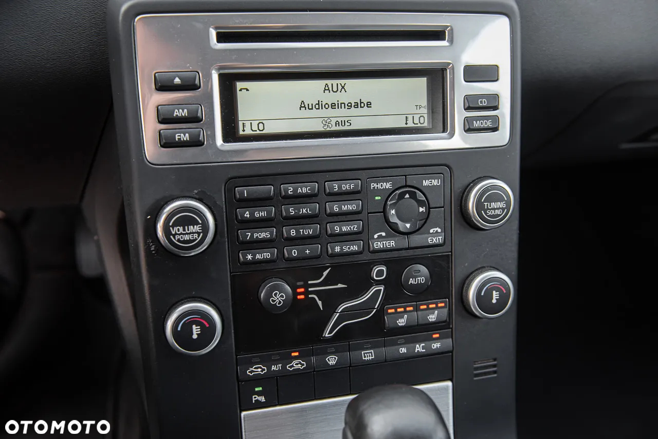 Volvo V70 3.2 AWD Ocean Race - 23