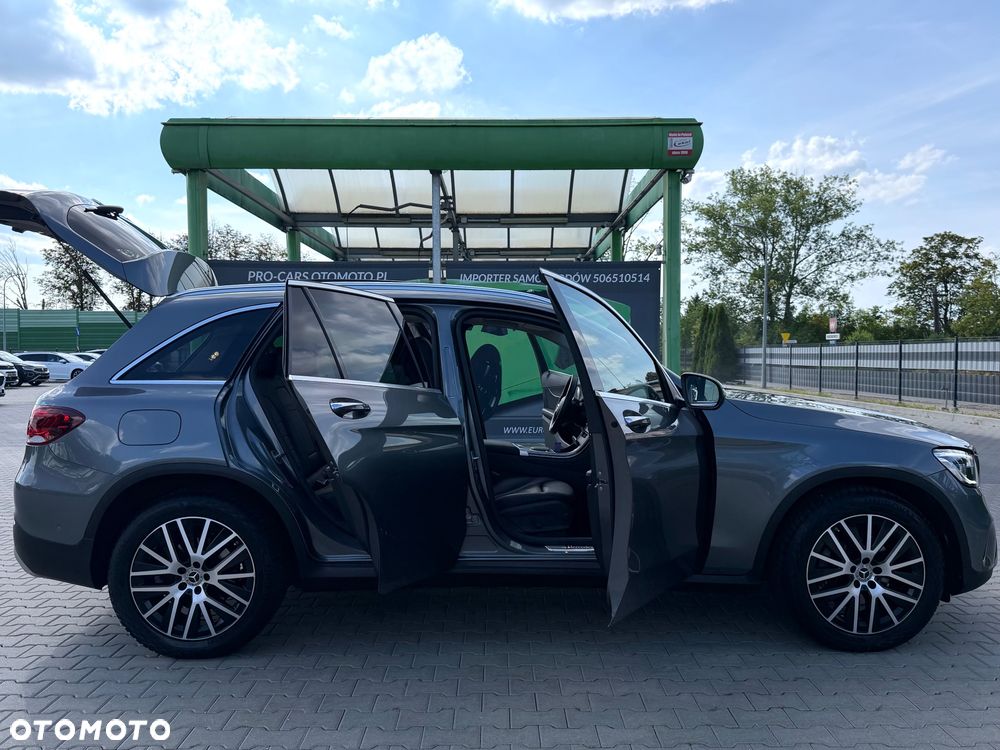 Mercedes-Benz GLC - 16