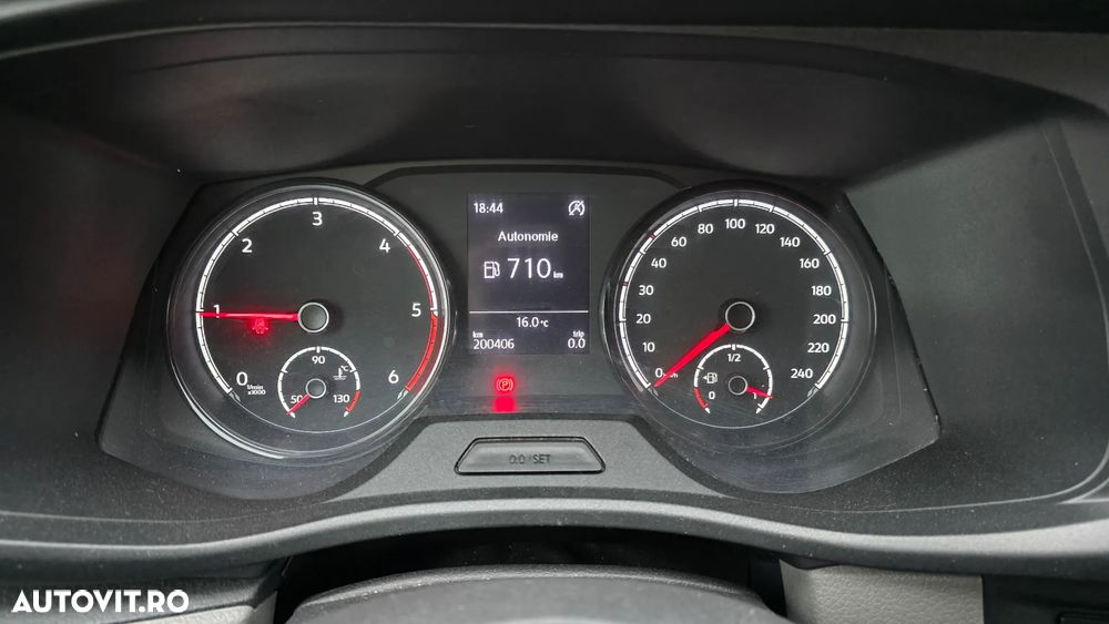 Volkswagen Transporter - 8