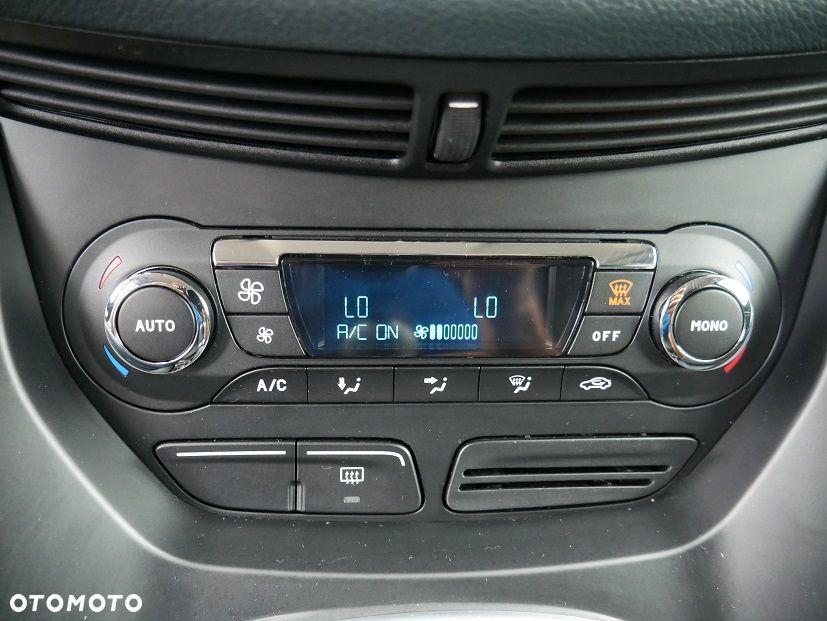 Ford C-MAX 1.6 Ti-VCT Titanium - 17