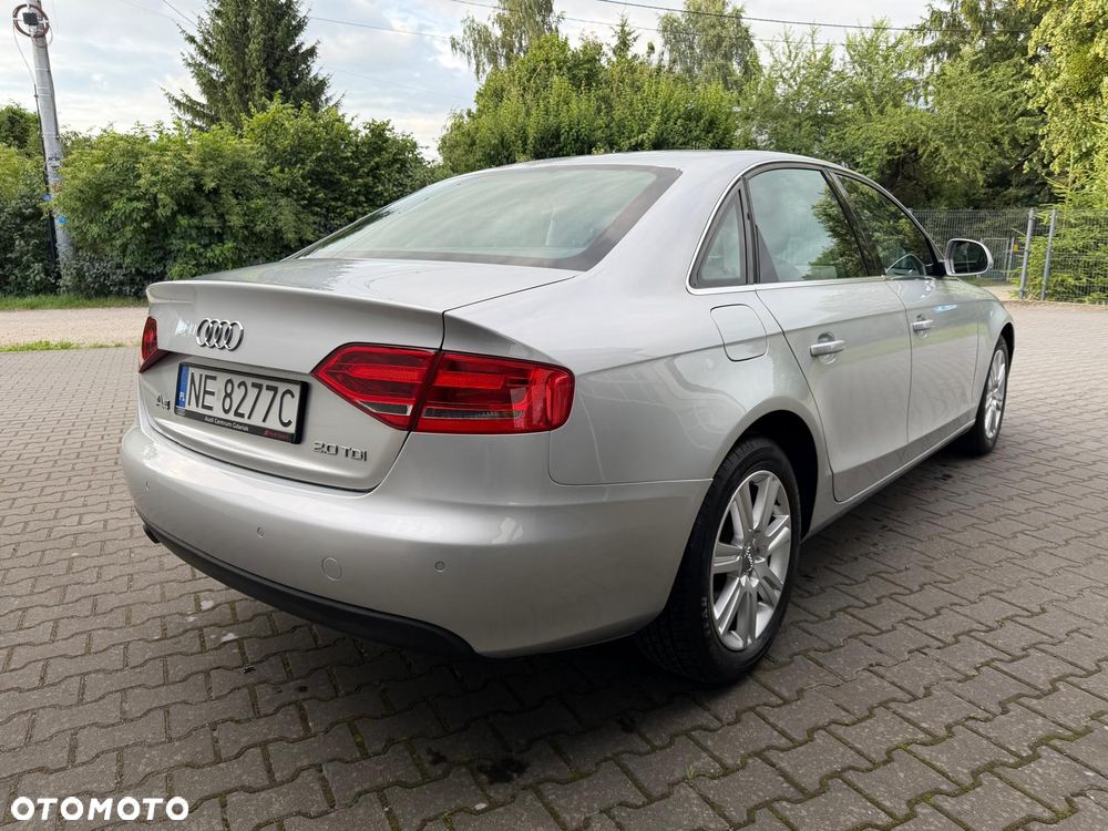 Audi A4 Limousine - 5