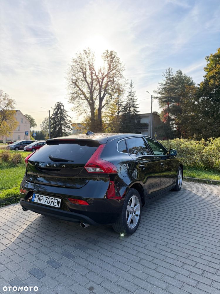 Volvo V40 D4 Drive-E Momentum - 13