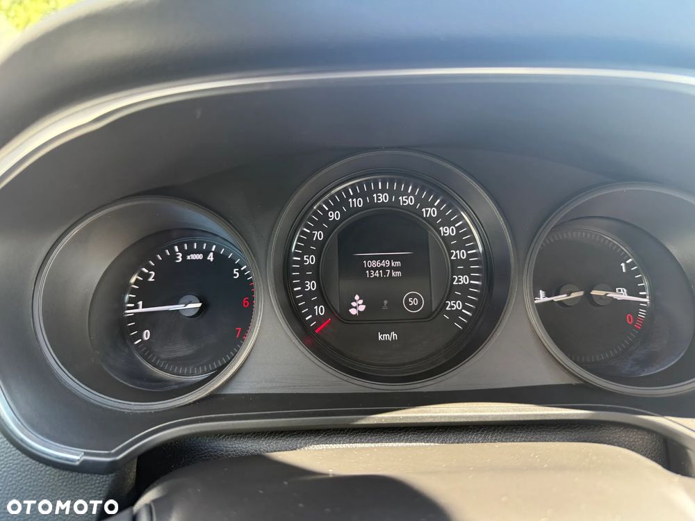 Renault Megane TCe 140 GPF LIMITED - 20