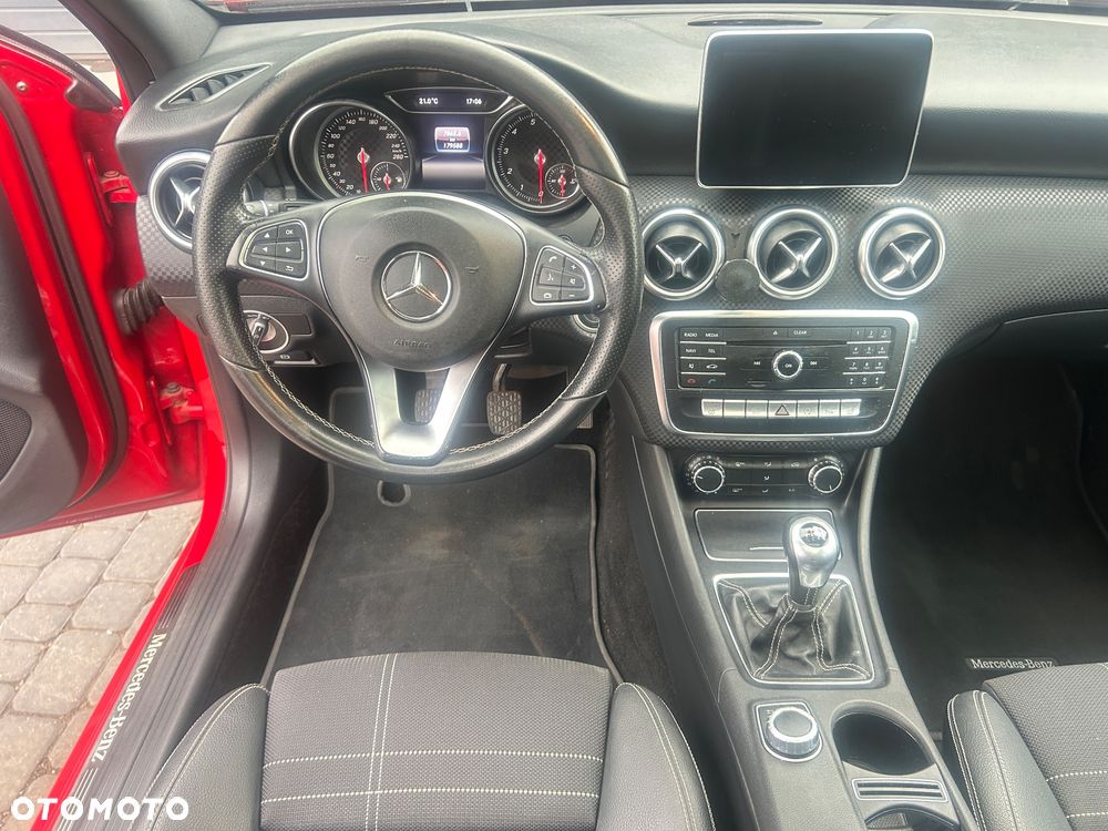 Mercedes-Benz Klasa A 180 Urban - 21