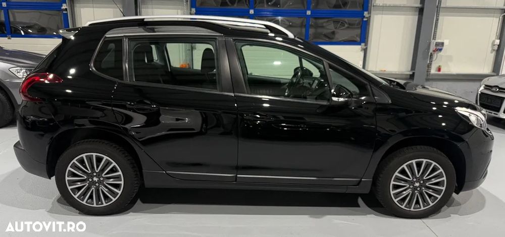 Peugeot 2008 PureTech 82 Allure - 12