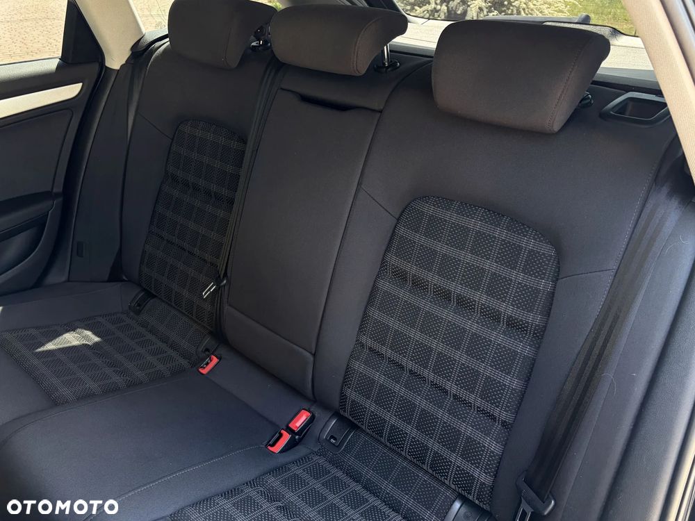 Audi A4 Avant 2.0 TDI DPF Ambition - 27