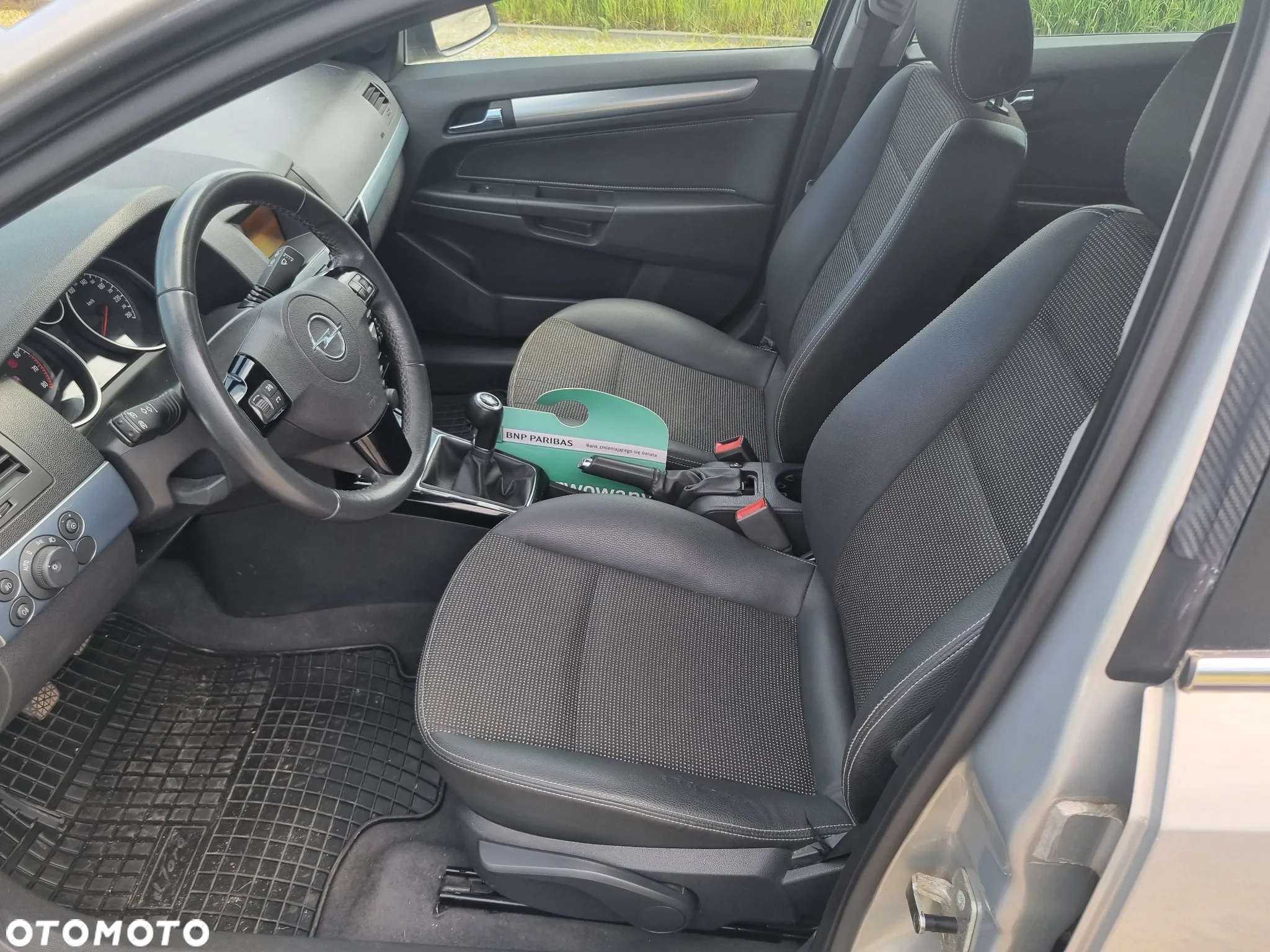 Opel Astra 1.6 Caravan Cosmo - 23