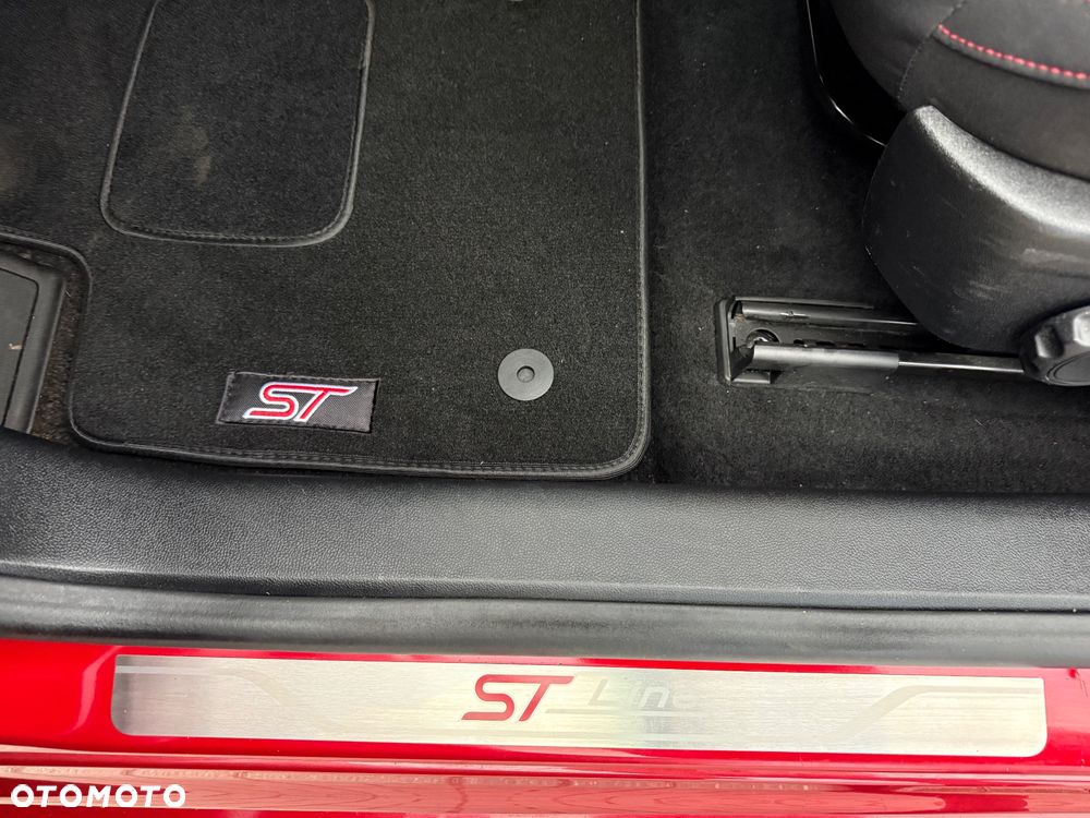 Ford Focus 1.0 EcoBoost mHEV Titanium Style - 16