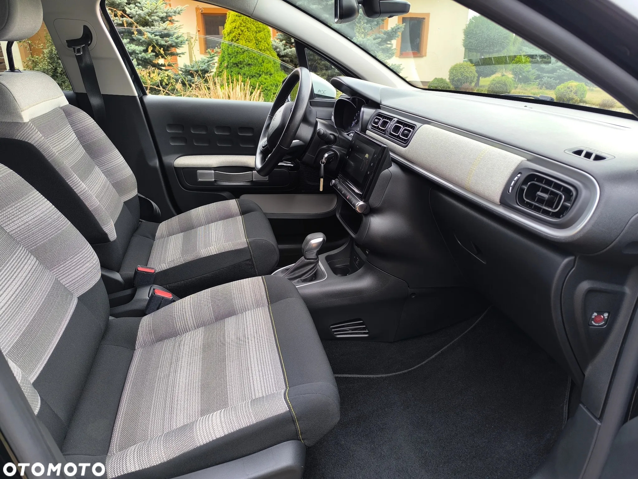 Citroën C3 Pure Tech 110 S&S EAT6 MAX - 10