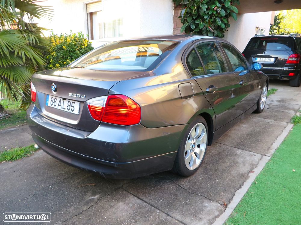 BMW 320 d - 1