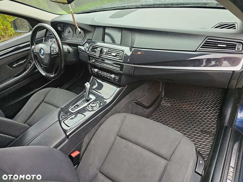 BMW Seria 5 520d - 10