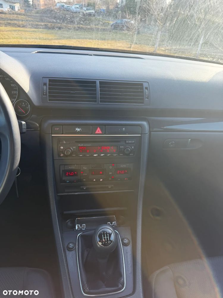 Audi A4 Limousine 2 - 9