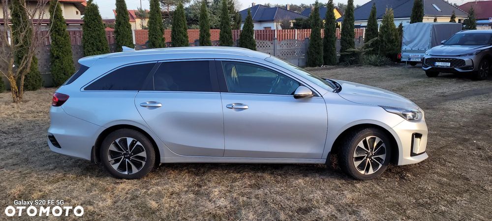 Kia Ceed 1.6 GDI PHEV L DCT - 6