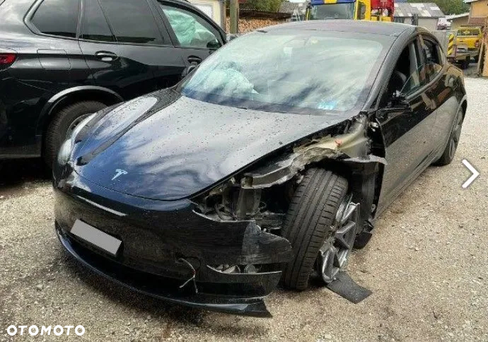 Tesla Model 3 Langstreckenbatterie Allradantrieb Dual Motor - 2