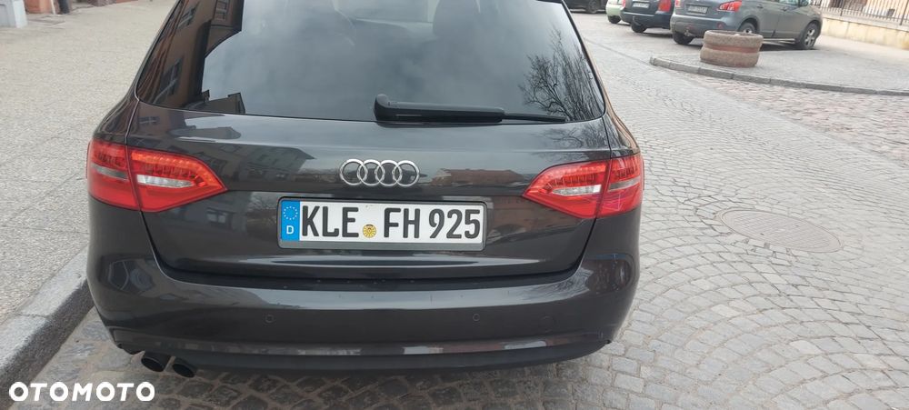 Audi A4 Avant - 11