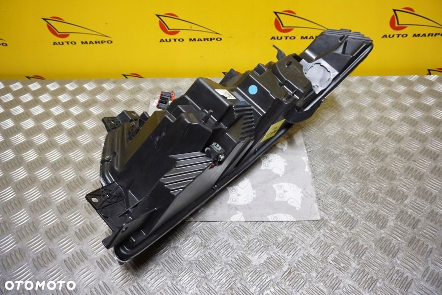 FORD EXPLORER 2020 2021- REFLEKTOR LAMPA MID LED LEWA (MB5B-13W030-BC) USA - 13