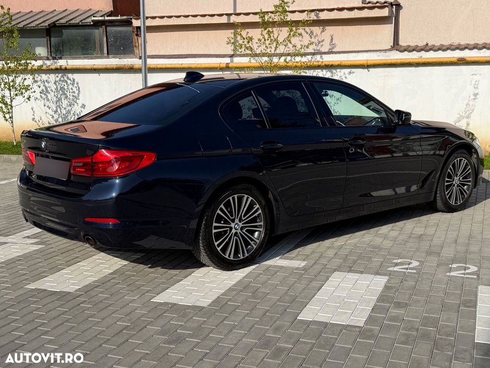 BMW Seria 5 520d Aut. Sport Line - 7