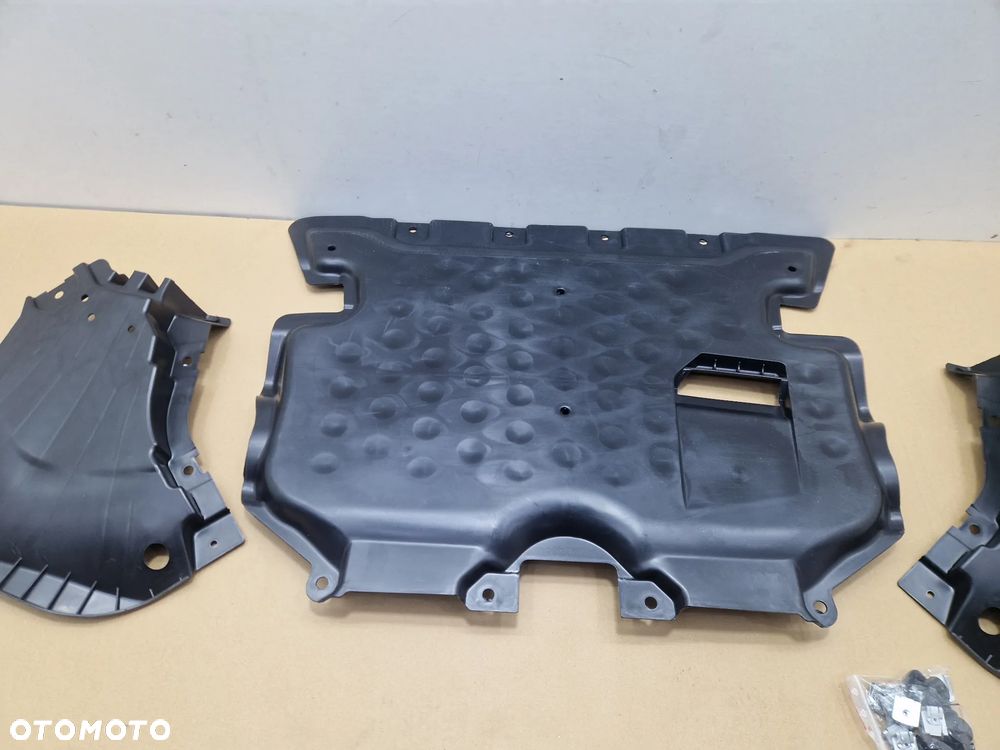NOWA Osłona zderzaka Mercedes E klasa 4 MATIC W213 S213 E Coupe C238 A238 LEWA PRAWA A2135201200 A2135201100 A2135243900 - 3