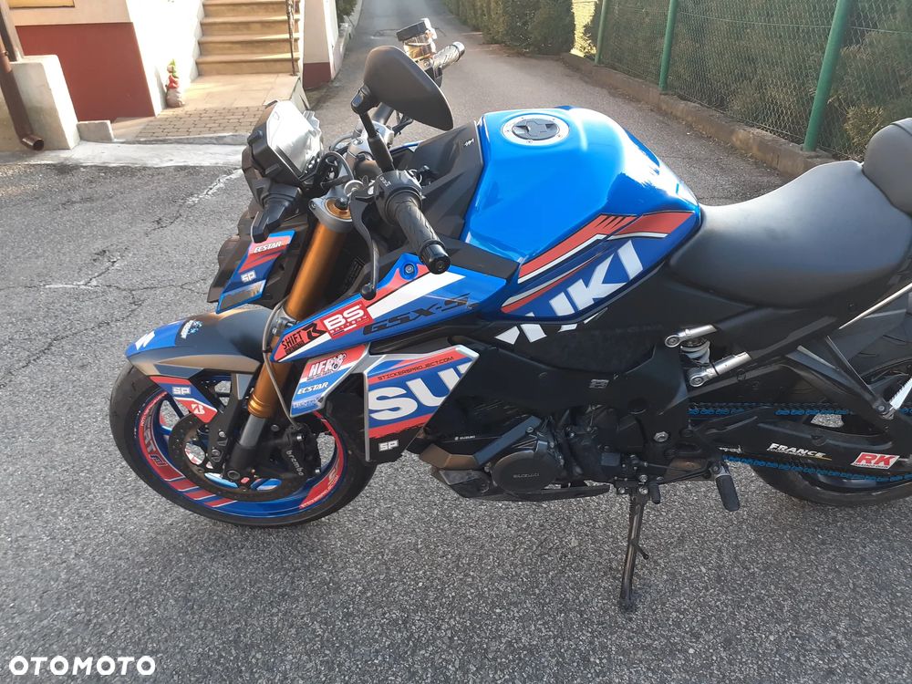 Suzuki GSX 1000 - 8