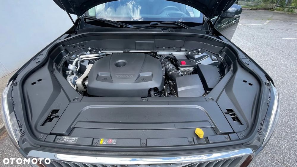 Volvo XC 90 - 32