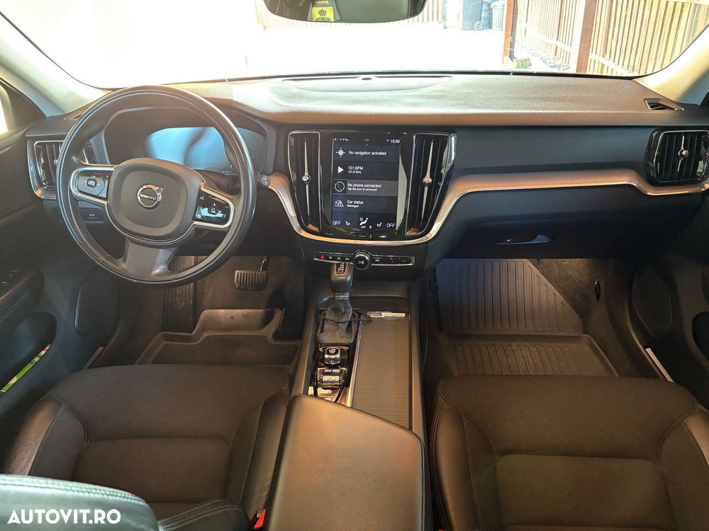 Volvo V60 D4 AWD Geartronic Momentum Pro - 8