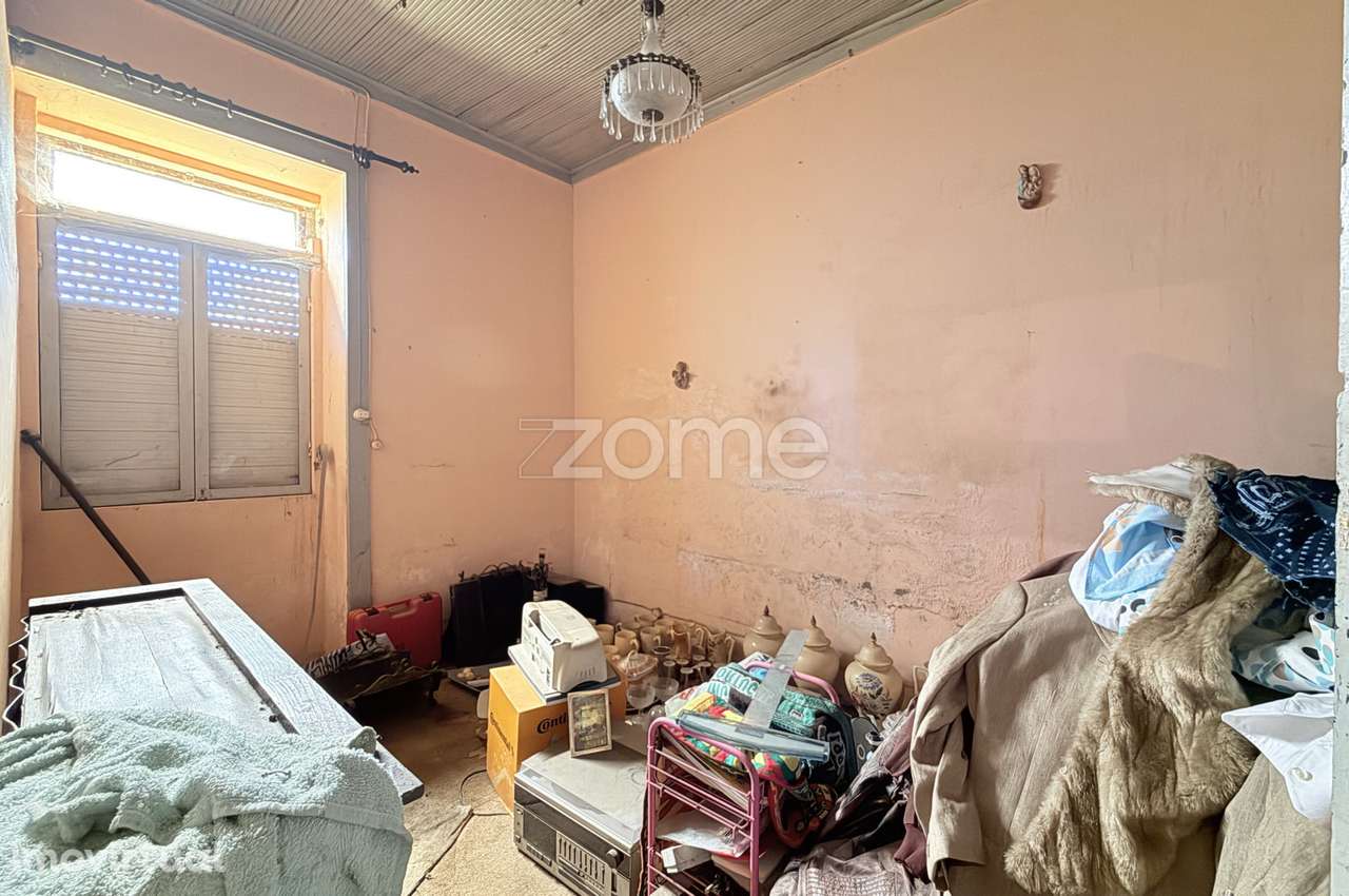 Moradia T3 para recuperar em Lousado - Grande imagem: 5/25