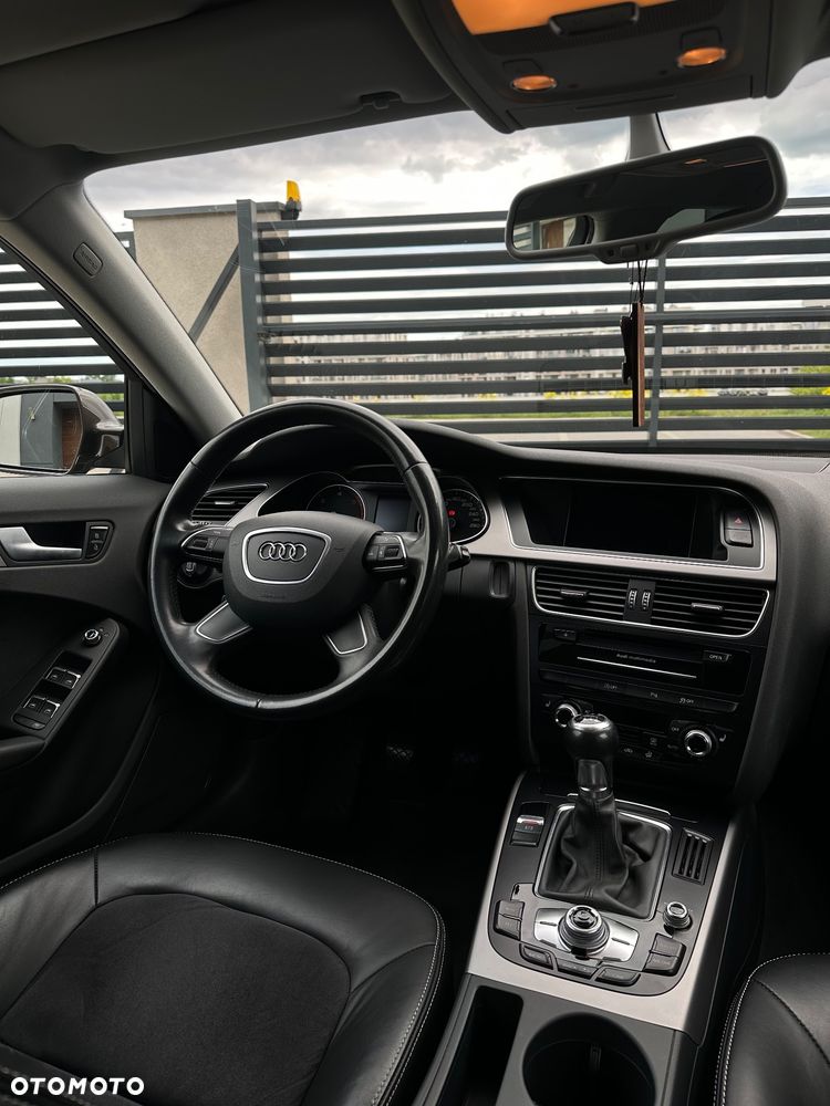 Audi A4 Avant 2.0 TDI DPF Attraction - 5