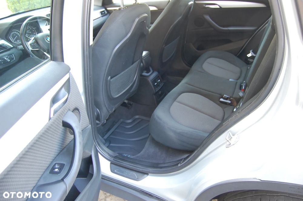 BMW X1 xDrive20d - 13
