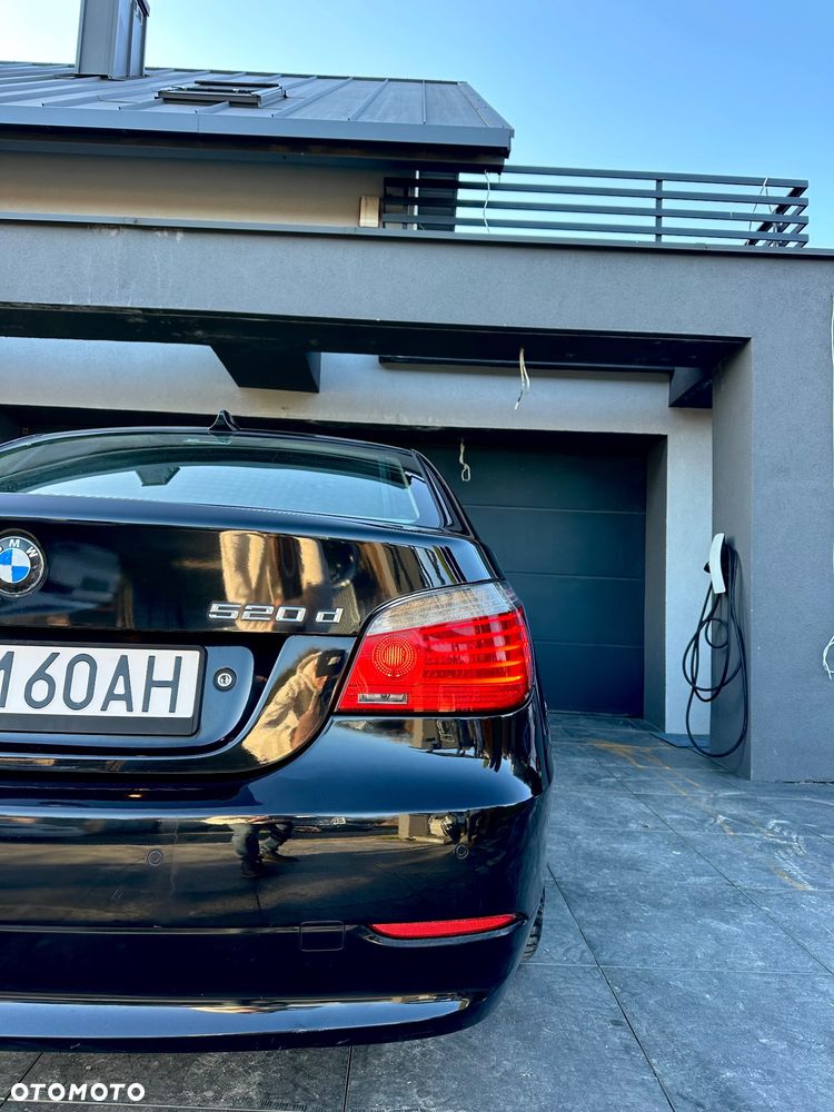 BMW Seria 5 520d Edition Exclusive - 9