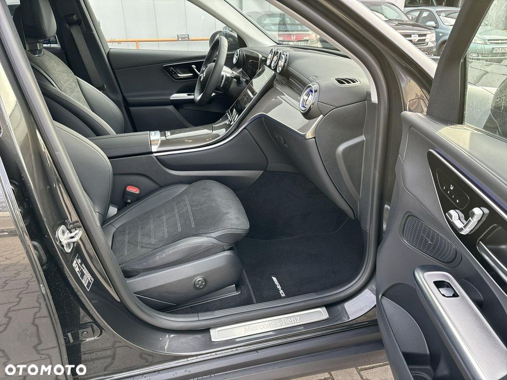 Mercedes-Benz GLC - 17