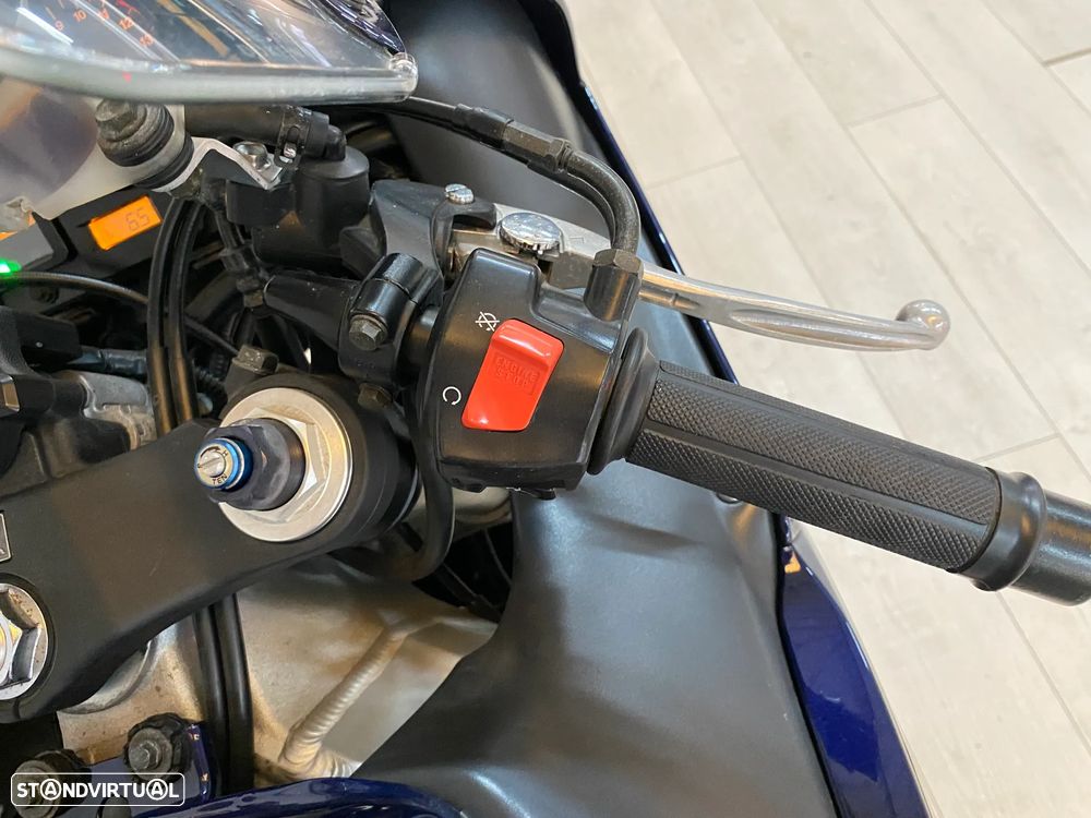 Honda CBR FIREBLADE CBR 900RR - 12