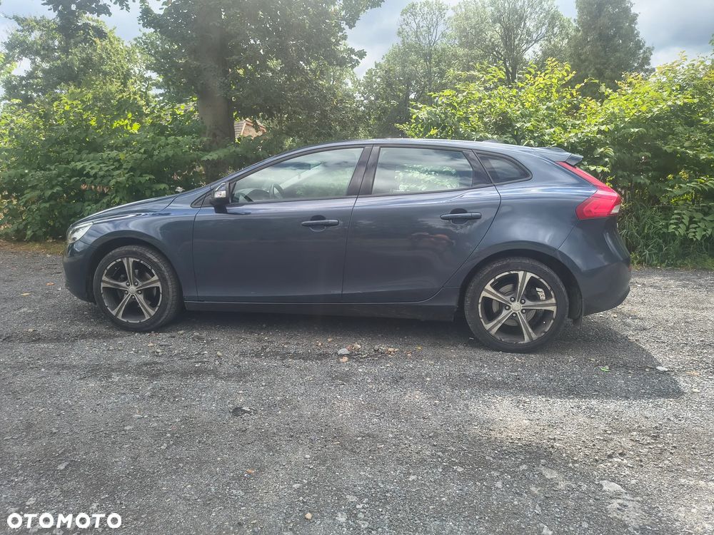 Volvo V40 D2 Drive-E Kinetic - 2
