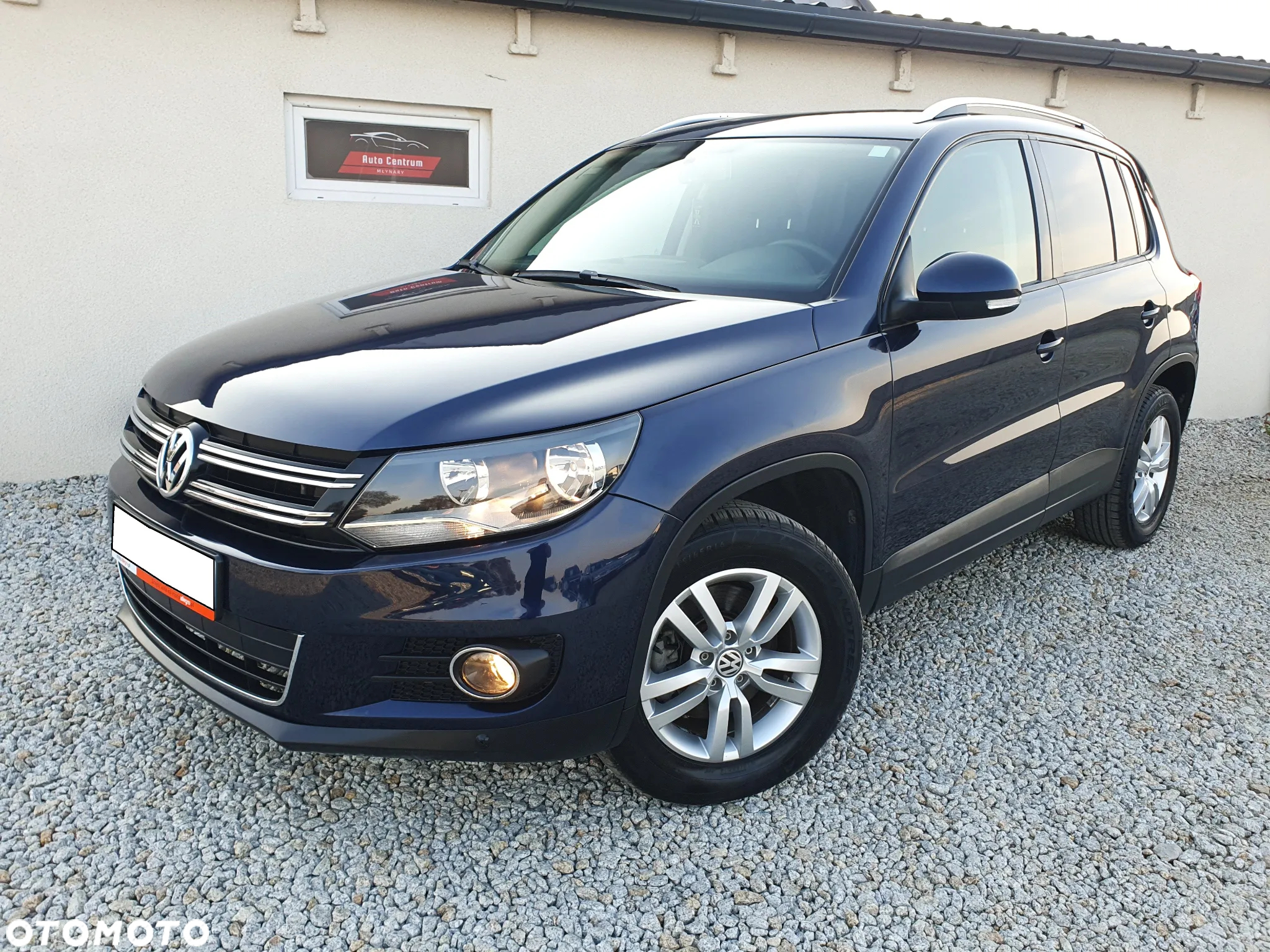 Volkswagen Tiguan - 2