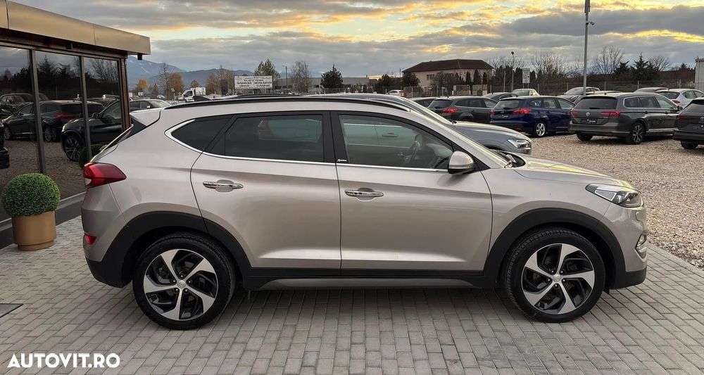 Hyundai Tucson blue 1.7 CRDi 2WD DCT Premium - 13