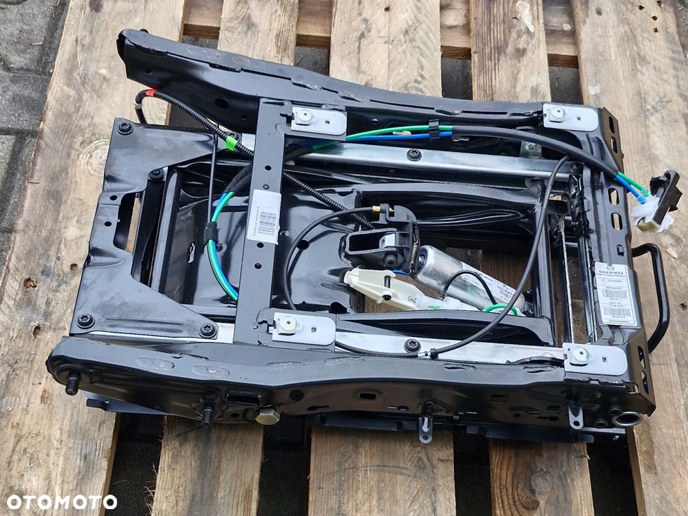 DAF XG XF XD FOTEL PODSTAWA FOTELA - 3