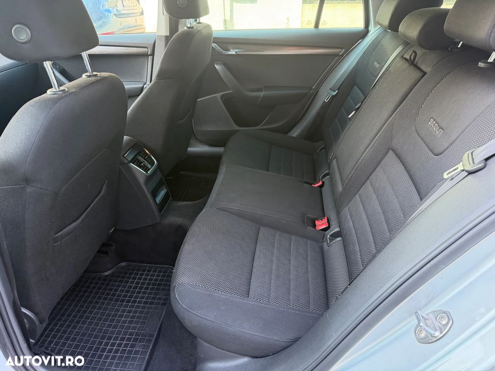 Skoda Octavia 2.0 TDI (Green tec) 4x4 DSG Scout - 10