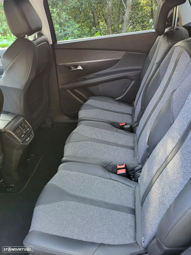 Peugeot 5008 - 14