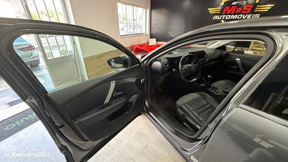 Citroën C4 PureTech 130 Stop&Start SHINE - 21