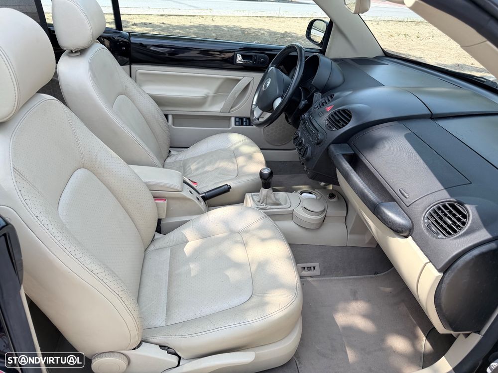 VW New Beetle Cabriolet 1.6 Top Couro - 8