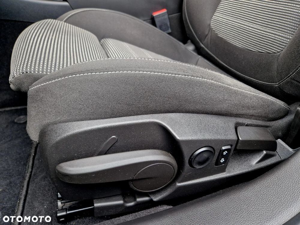 Opel Insignia 2.0 CDTI Design Edition - 17