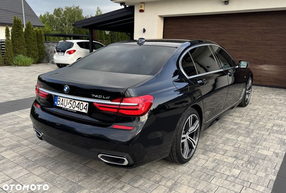BMW Seria 7 740d xDrive - 14