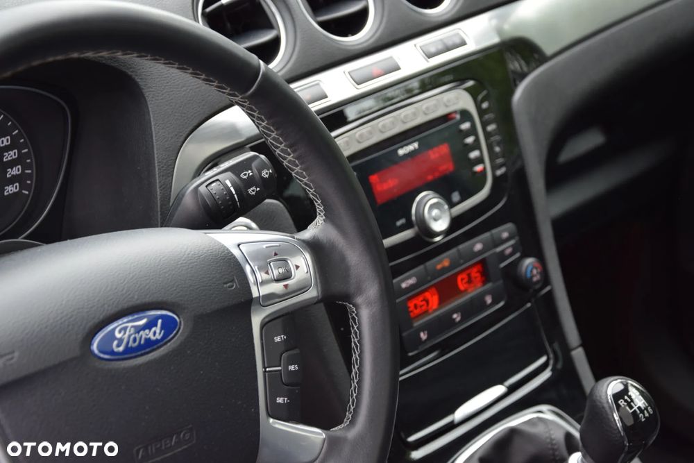 Ford S-Max 2.0 TDCi DPF Titanium - 23