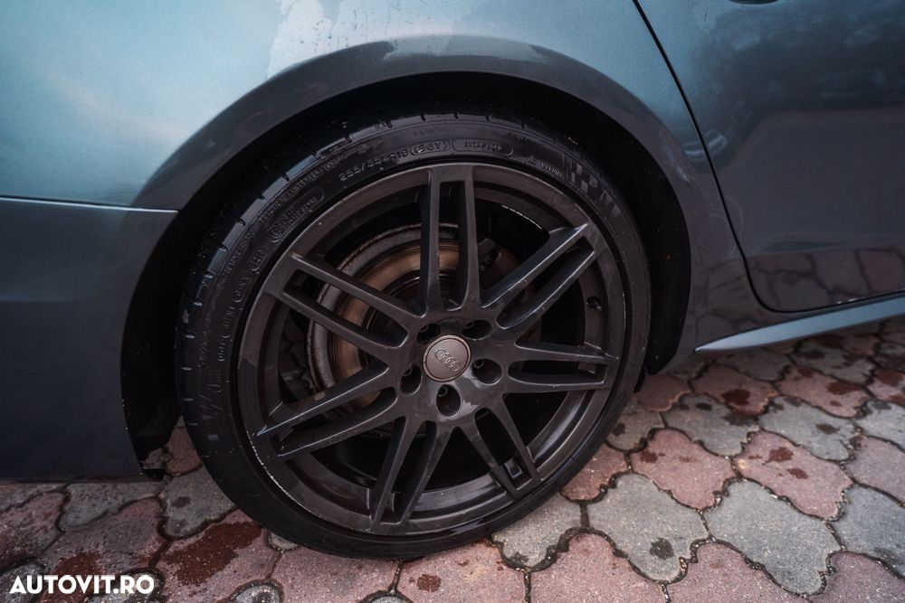 Audi A4 Avant 2.0 TDI Multitronic - 5