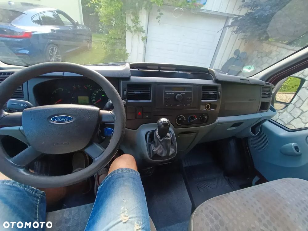 Ford Transit - 10
