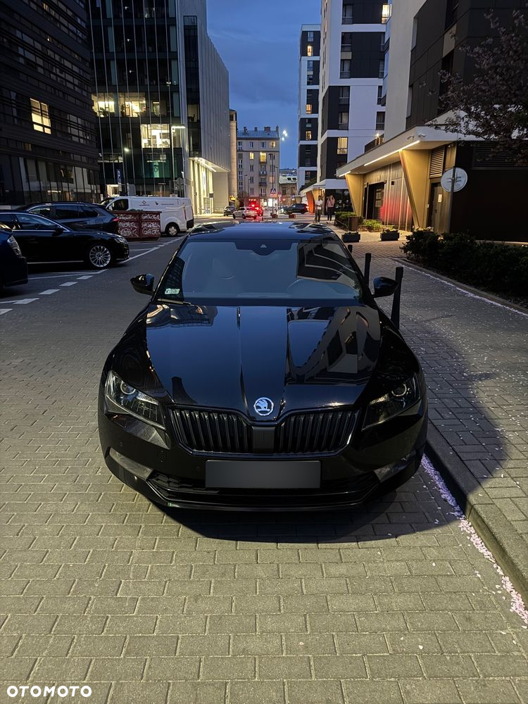 Skoda Superb 2.0 TDI 4x4 Sportline DSG - 2
