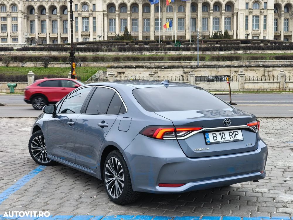 Toyota Corolla 1.8 HSD Dynamic - 3